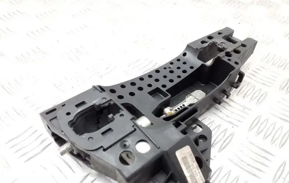 Audi A5 8T 8F Front door coupe exterior handle/bracket 8T0837886A