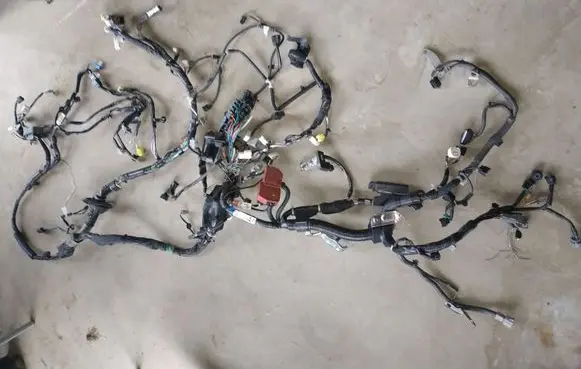 Engine installation wiring loom