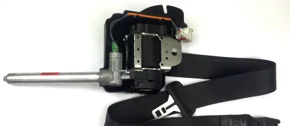 Volvo XC70 Middle seatbelt (rear) 39863173