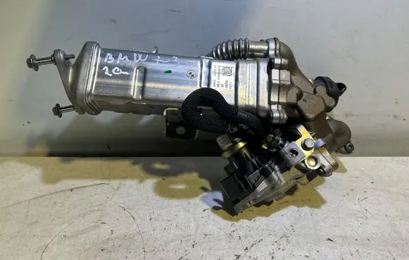BMW X3 G01 EGR valve cooler 7822347 1171 240202