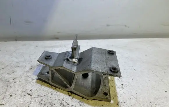 BMW X3 G01 Radiator mount bracket 7399966 16808316