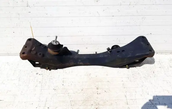 Lexus IS 200-300 Front subframe
