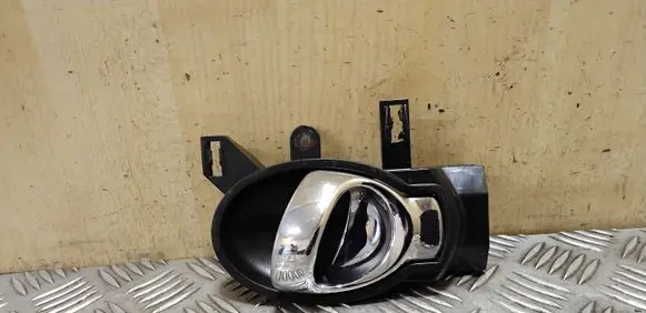 Nissan Juke I F15 Front door interior handle