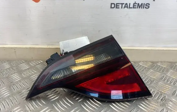 Opel Zafira C Tailgate rear/tail lights 39028599 428448700