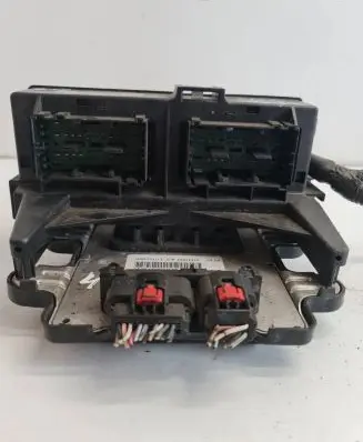 Jeep Grand Cherokee Fuse module 04692114AC 0001123905