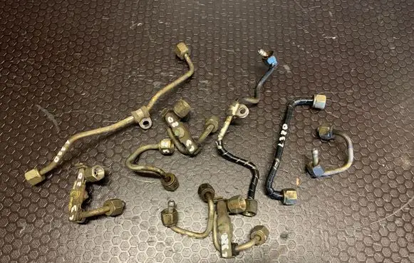 Land Rover Range Rover Sport L320 Fuel injector supply line/pipe 