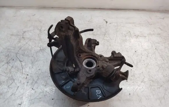 Volkswagen Golf VI Front wheel hub