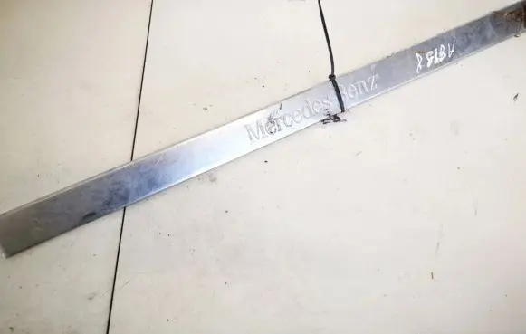 Mercedes-Benz ML W163 Front sill trim cover a1636860720