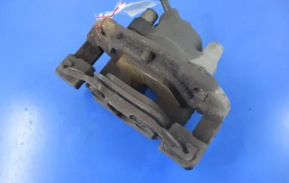 BMW X3 E83 Front brake caliper