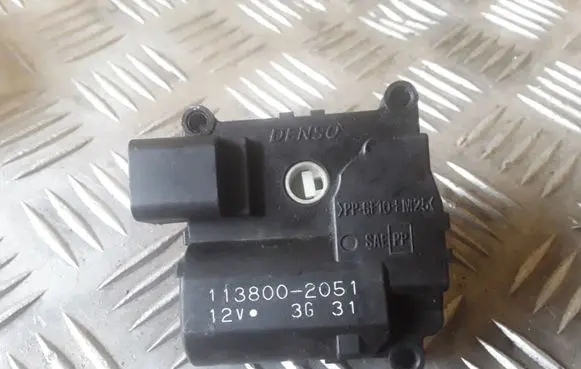 Toyota Corolla Verso AR10 Air flap motor/actuator 1138002051