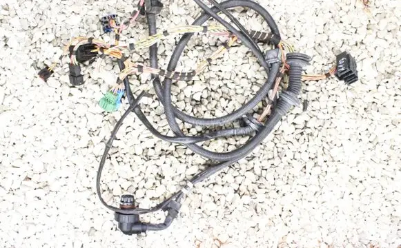 BMW 3 E90 E91 Engine installation wiring loom 7549267 7549268