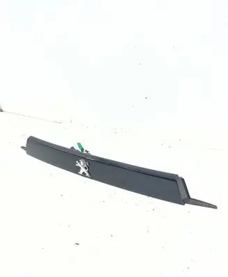 Peugeot 508 II Other trunk/boot trim element 9814227377