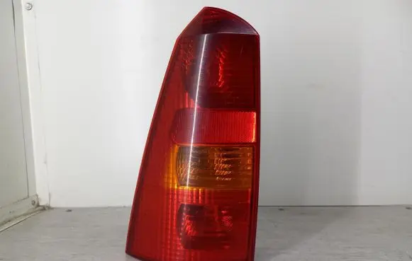 Ford Focus Rear/tail lights XS4X13N004LC