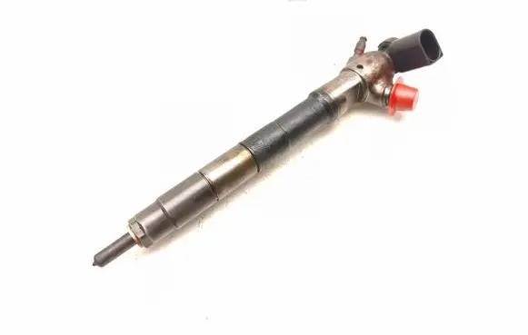 Skoda Octavia Mk3 (5E) Fuel injector 28370681 04L130277D