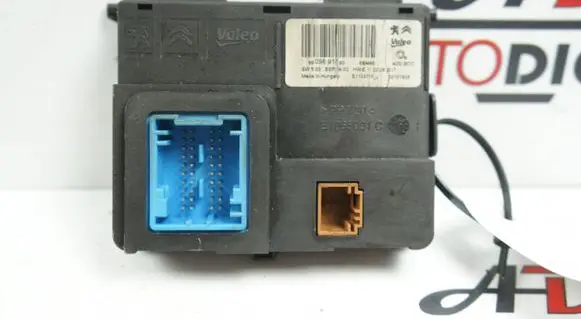 Peugeot 3008 II Other control units/modules 9809891880