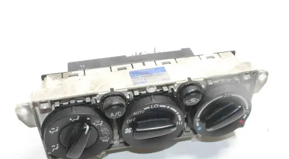 Toyota Avensis T220 Interior fan control switch 5590005091 MB1465700540