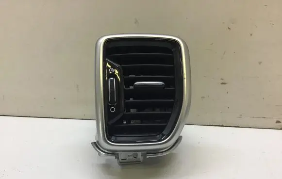 KIA Sportage Dashboard side air vent grill/cover trim 97490F1BB0SA1