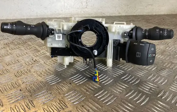 Renault Zoe Wiper turn signal indicator stalk/switch 255678550R 255522540R