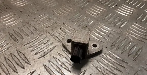 Nissan Qashqai Airbag deployment crash/impact sensor