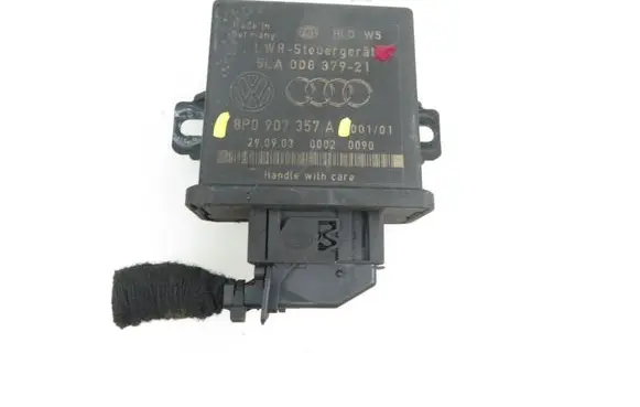 Audi A3 S3 8P Light module LCM 8P0907357A