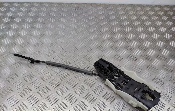 Rear door exterior handle/bracket