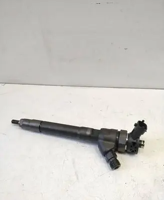 Fuel injector