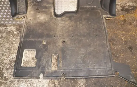 Renault Trafic III (X82) Front floor carpet liner 749022437R