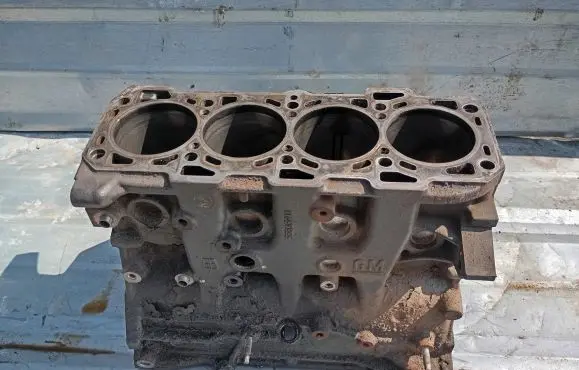 Opel Insignia A Engine block 55565911
