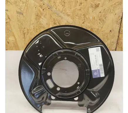 Mercedes-Benz W123 Rear brake disc plate dust cover 1154203544 A1154203544