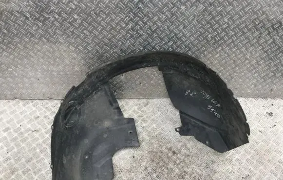 Chrysler Voyager Front wheel arch liner splash guards