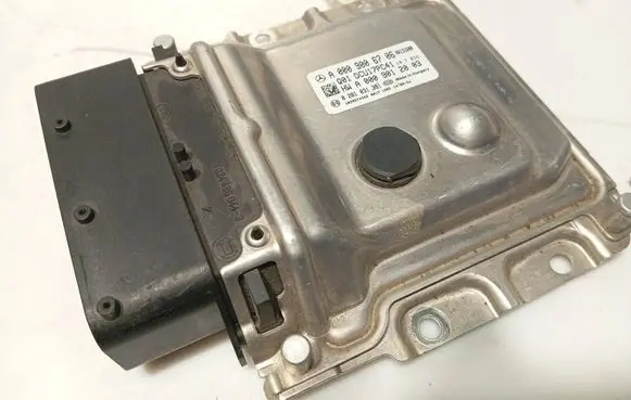 Mercedes-Benz C W205 Adblue control unit A0009006706 0281031381 A0009012003