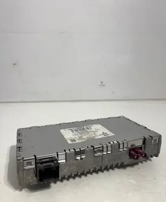 Mercedes-Benz E C207 W207 Antenna control unit A1669003407