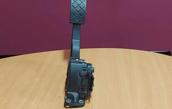 Skoda Fabia Mk2 (5J) Accelerator throttle pedal 6Q1721503B