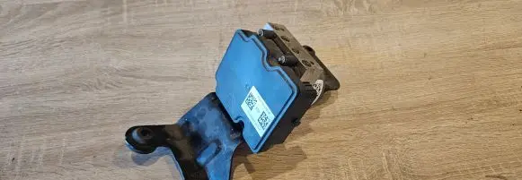 Chrysler Pacifica ABS Pump 68330876AB P68330876AB