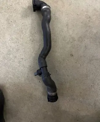 Volkswagen Scirocco Engine coolant pipe/hose 4F0122293C
