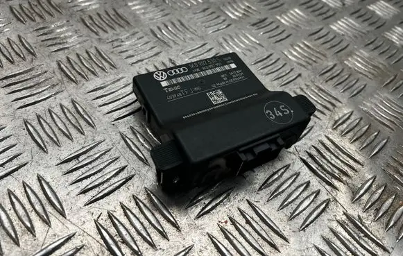Skoda Superb B6 (3T) Gateway control module 1K0907530S 403948 1K0907951