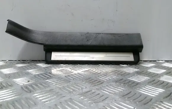 Nissan Murano Z50 Rear sill trim cover 76953CA002