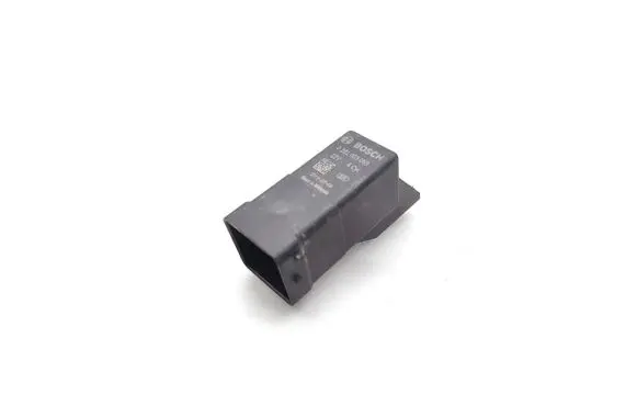 Mitsubishi L200 Glow plug pre-heat relay 0281003069