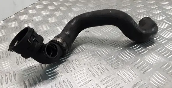 Volkswagen Touareg I Engine coolant pipe/hose 7L6122291M