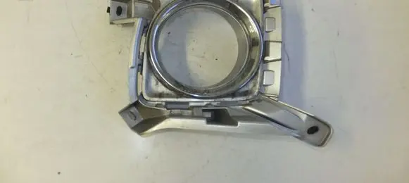 Toyota Land Cruiser (J200) Front fog light trim/grill 5212860120