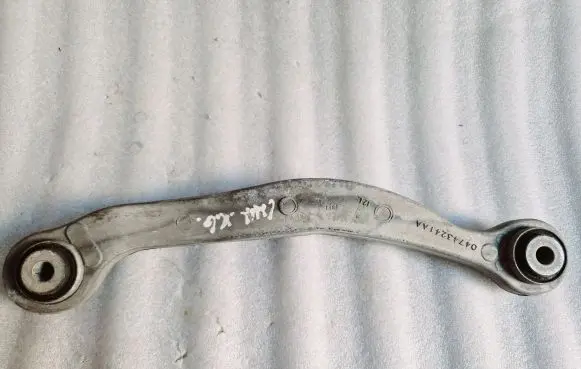 Dodge Challenger Rear upper control arm/wishbone 04743241AA
