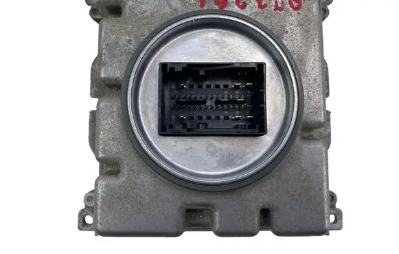 Audi Q7 4M LED ballast control module 7PP941572AB