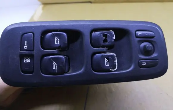 Volvo XC90 Electric window control switch 30739077