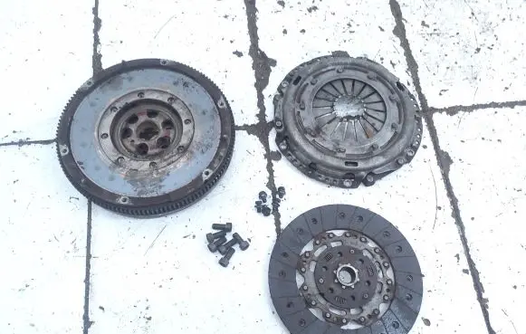 Ford Galaxy Clutch set kit YM217550CA YM217563BA 004599