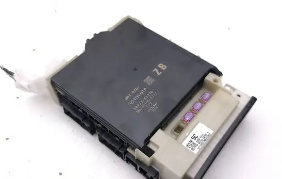 Toyota Corolla E210 E21 Central body control module 8922102710 MB2381008172