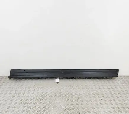 Toyota bZ4X Sill 7585042040