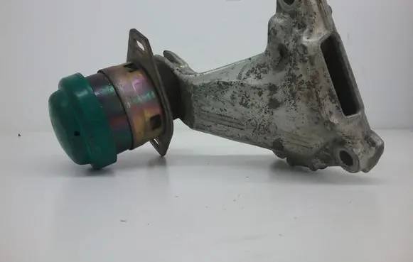 Citroen C5 Engine mount bracket 9640951680