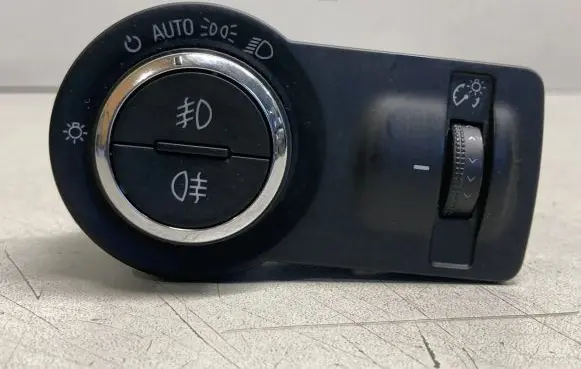 Opel Insignia A Light switch 13269707 251504