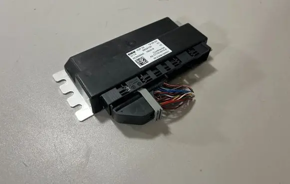 BMW X5 G05 Air suspension control unit module (rear) 8859730