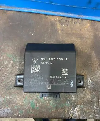 Porsche Macan (95B) Gateway control module 95B907530J 40481108